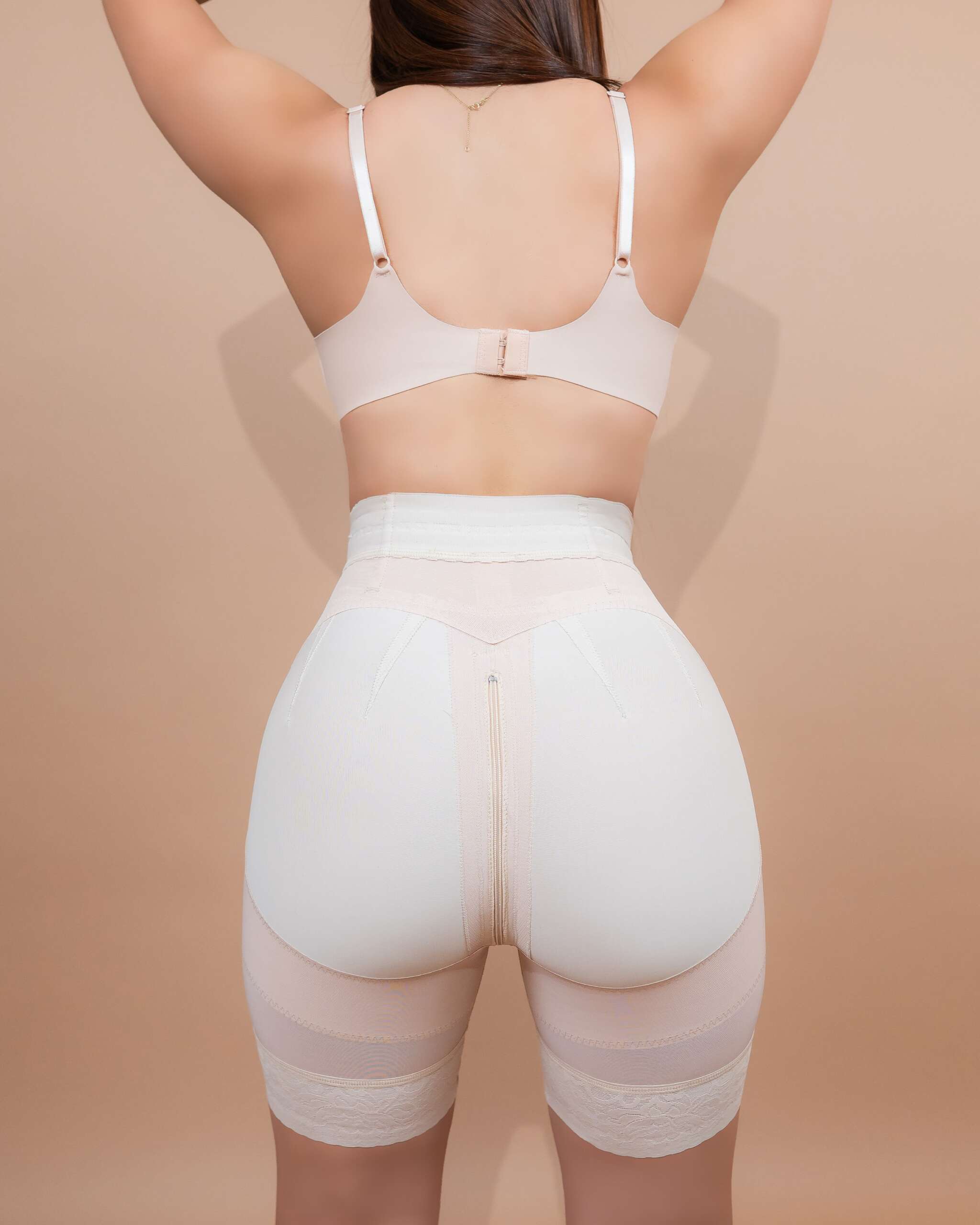 Short Curvy Tiro Alto