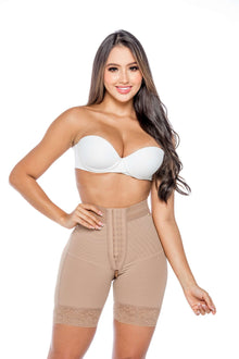 Short Curvy Tiro Alto
