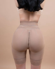 Short Curvy Tiro Alto