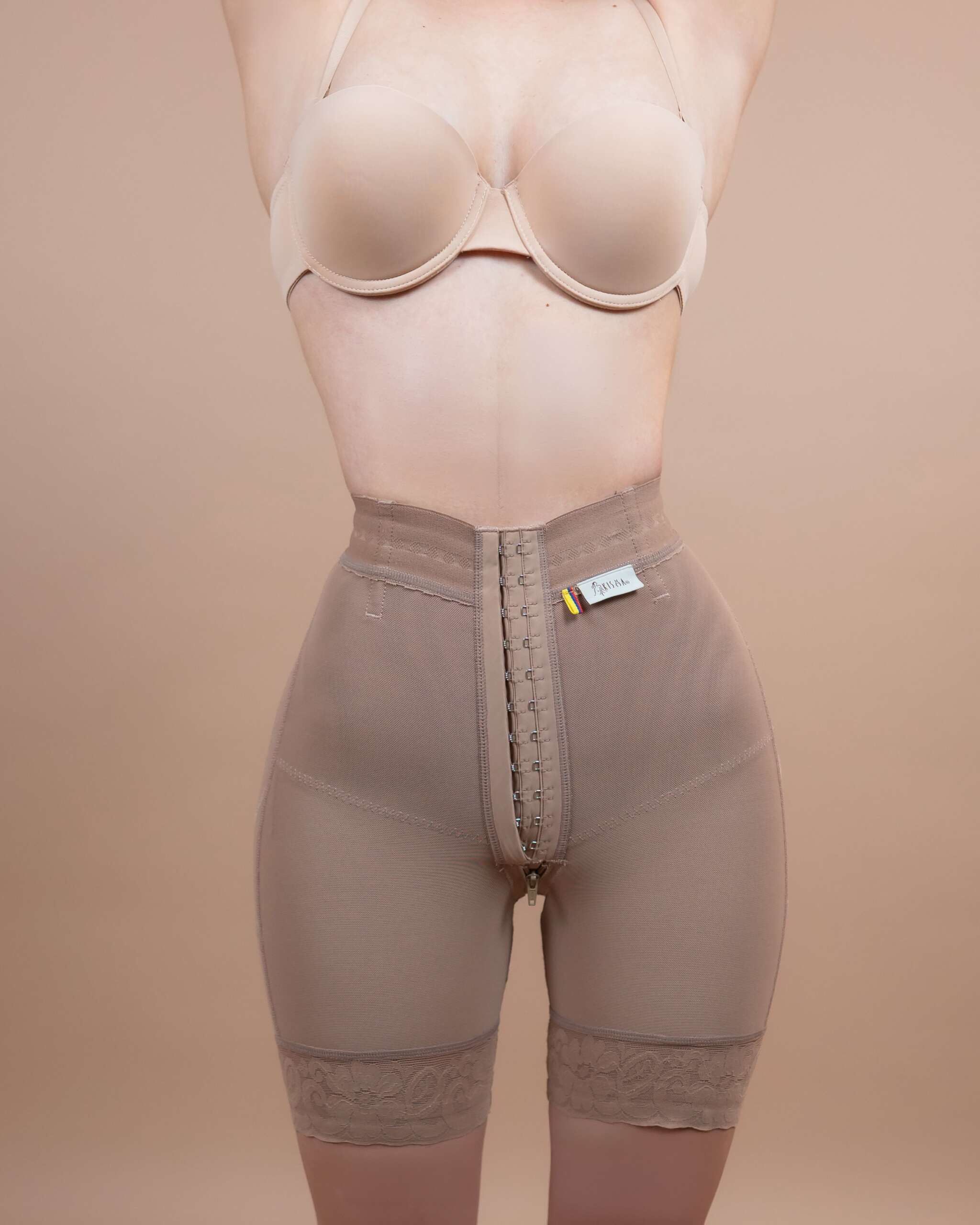 Short Curvy Tiro Alto